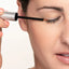 Serum para pestañas que realza tu mirada fortaleciendo y poblando tus pestañas.