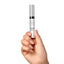 Serum para pestañas que realza tu mirada fortaleciendo y poblando tus pestañas.